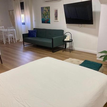 Shamaka'S Lägenhet Kefar Hananya Exteriör bild